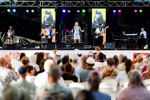 Elvis Festival - 2025 - Crowd.jpg