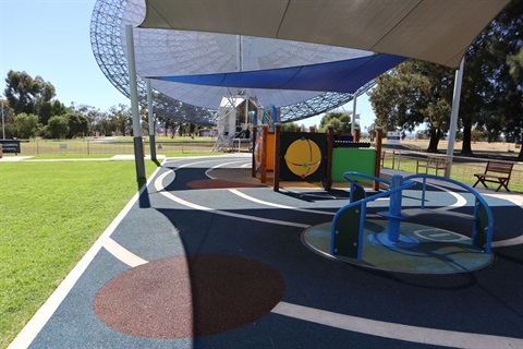 CSIRO Parkes Observatory Playground.JPG